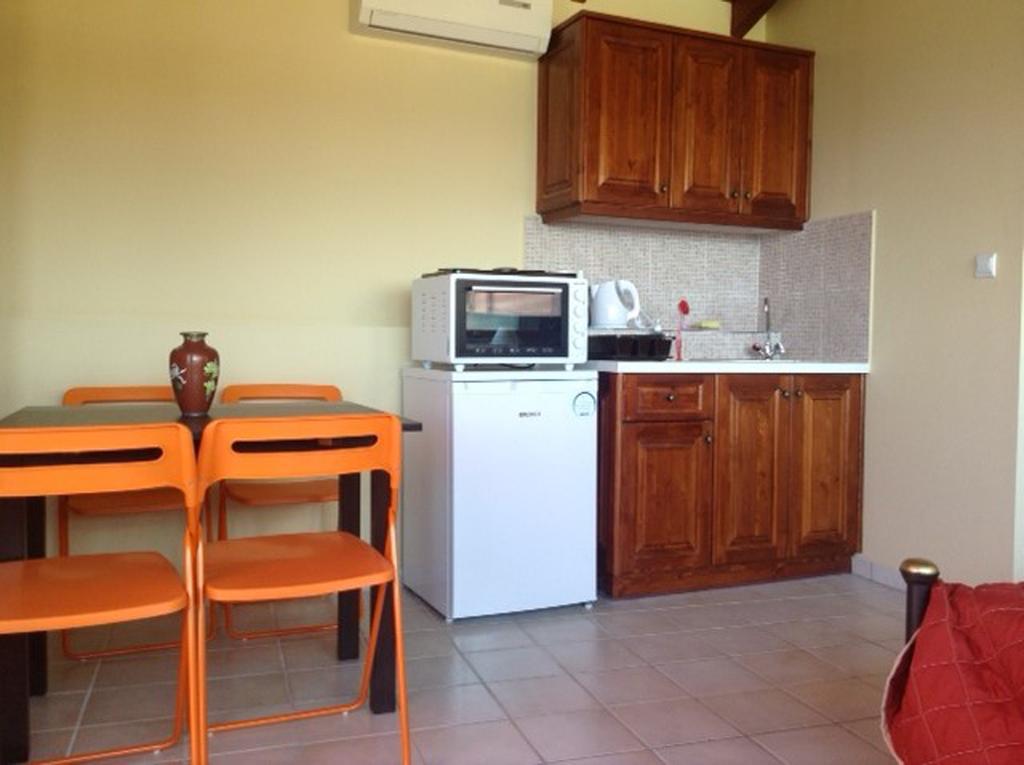 Villa Eora Keri Habitación foto
